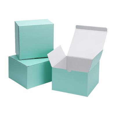 China Recyclable Green Easy To Assemble Gift Paper Boxes Is Suitable For Parties And Bridesmaids Gifts Proposal for sale