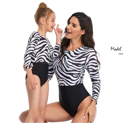 China Breathable Summer Family Swimwear Mother Daughter Bikini Swimsuit Swimwear Family Striped Outfits Mom Kids One-Piece Matching Swimsuit for sale