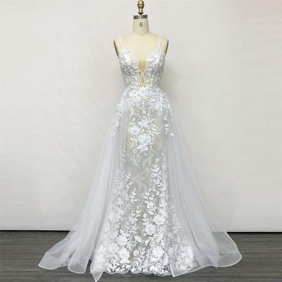 China Anti-Static Ladies Flower Lace Embroidered spaghetti Strap Bride Gown White Wedding Dresses for sale