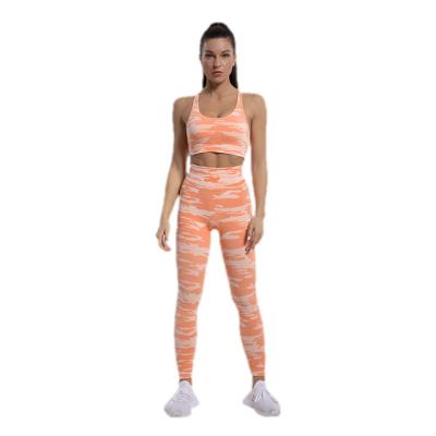 China Wholesale Viable Two Piece Seamless Gym Wear Camouflage Set Pattern, Custom Back Runner Yoga Bra and Leggings Activewear Jogging Suit for sale