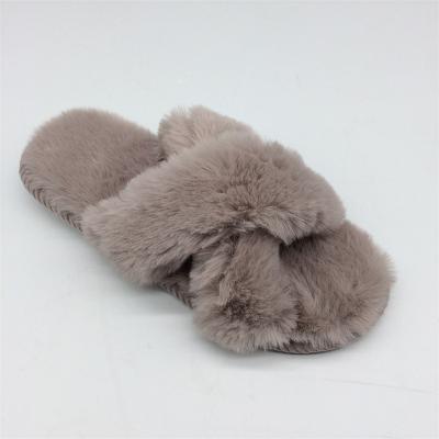 China New Fashion Trend Women's Plush Fur Women's Gray Furry Furry Bedroom Slippers Home Slippers For Women for sale