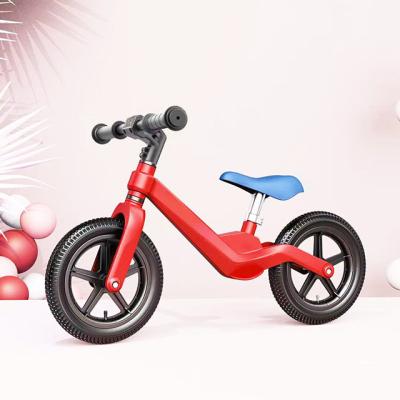 China Carbon Fiber Carbon Fiber Kids Mini Balance Bike Kids 12 Inch Baby Bicycle Lightweight for sale