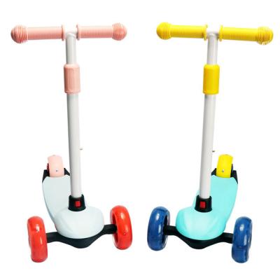 China Height Adjustable Plastic Kick Scooter For Kids 3 Wheel Scooter Moped With Rear Shock Absorber for sale