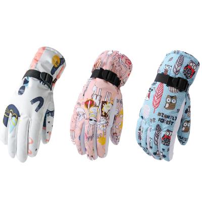 China Comfortable Ski Gloves Winter Waterproof Snowboard Cold Weather Women Girls Snow Gloves Warm Wrist Leashes for sale