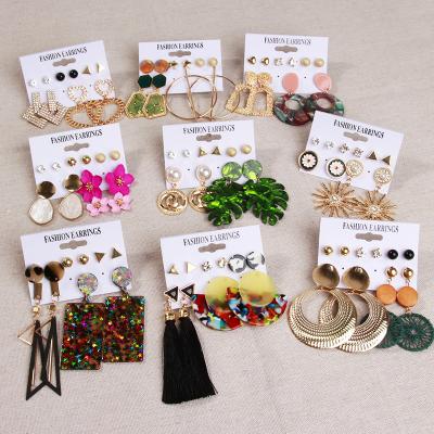 China Trendy Hot Selling Circle Earrings Circle Earring Set Designer Heart Earring Card Trendy Jewelry For Women for sale