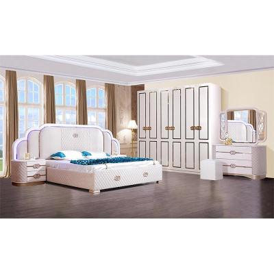 China Latest Modern Modern Hotel Bedroom Furniture Set King Size Bed Set With Sliding Wardrobe And Make Up Table 5 Piece Set For Home for sale