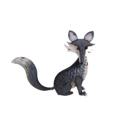 China Minimalist China Supplier Animal Metal Ornament Fox Statue Table Decoration for sale