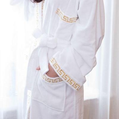 China Wholesale 100% Cotton Jacquard Embroidered Hiton Luxury Hotel Bathrobe for sale