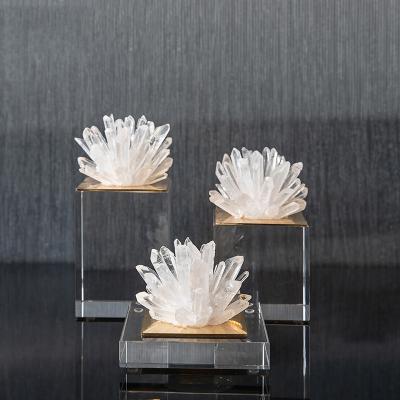 China Europe Luxury Snowflakes Shape Crystal Decoration Arts And Crafts For Wedding Gift Home Decorative Luxury Pieces for sale