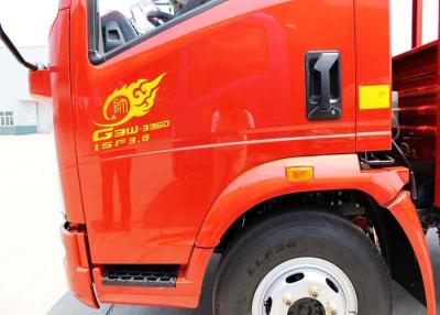 China De Vrachtwagens SINOTRUK HOWO van de rood lichtplicht 4.5 Ton met 490Xichai-Motor Te koop