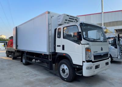 China SINOTRUK HOWO 4×2 5-10 Ton Refrigerated Truck 140HP RHD for sale