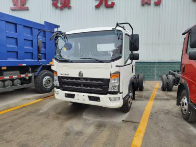 China ZZ1047D3414C145 HOWO 4*2 lichte vrachtwagens 116 pk Chassis Te koop