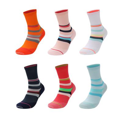 China Breathable Women's Summer Colorful Soild Socks Professional Sports Compression Custom Woman Sport Running Marathon Ankle Sock for sale