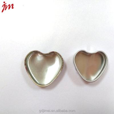 China Heart Shaped Aluminum Lip Balm Lipstick 5g Lipstick Tin Box Packaging for sale