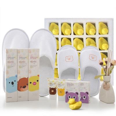 China Cartoon Cartoon Child Bathroom Kid Toothbrush Set Disposable Toiletries Supplier Luxury Hotel Toiletries Suppliers for sale