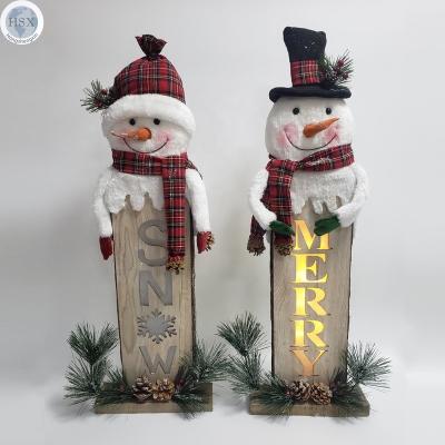 China Handmade Indoor Christmas Stage Decoration Snowman Stand w/Merry Light Plaid Hat & Scarf & Pin & Pinecone Decoration for sale