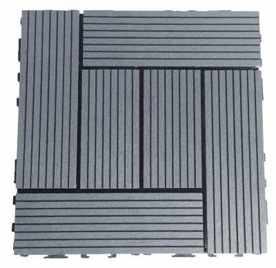 Chine Carreaux de terrasse en WPC brossés et sablés gris à vendre