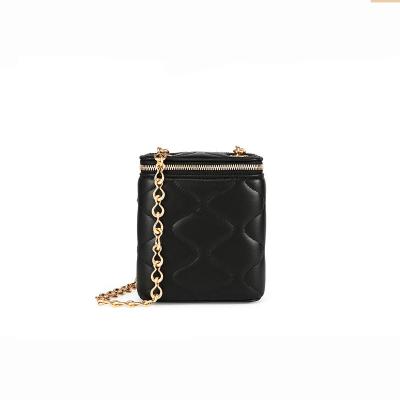 China Latest Design Fashion Small Mini Chain Sling Bags Ladies Box Bag Women Handbags With Custom Logo for sale