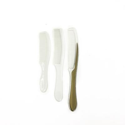 China High Quality Customized Disposable Beauty Hair Salon Industry Size Hotel Hair Wooden Comb For Hotel Use for sale