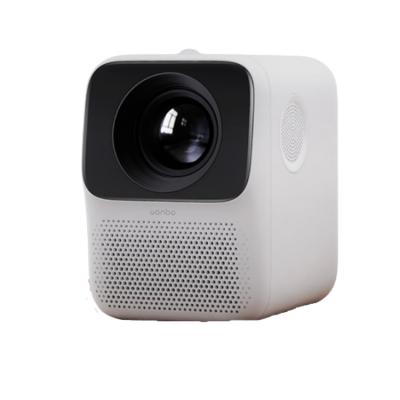 China Outdoor Short Throw Mini Led Projectors Mobile Phone Android 3D Projector Wireless Movie Night Light Ready for sale