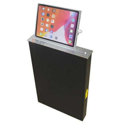 China El escritorio ocultado Tablet PC montó la elevación motorizada del monitor LCD en venta