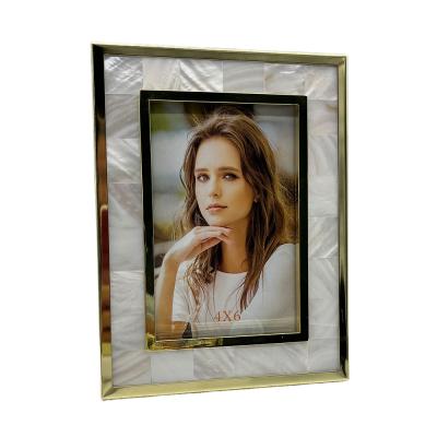 China Europe Wholesale Customized Shell Picture Photo Frame Set Decorative Eco - Friendly for sale