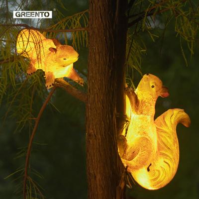 China Hot Selling Reasonable Price Solar Theme Park Wall Landscape Garden Light for Christmas Patio Garden Yard and Lawn for sale