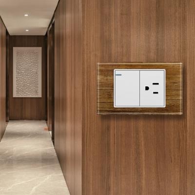 China Residential / Multipurpose Wall Switch Socket INTERRUPTOR+ TOMA 2P+E With Safe Shutter for sale