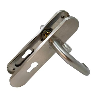 China Modern High Quality 304 Stainless Steel Door Lever Handle With Long Trim Plate for sale