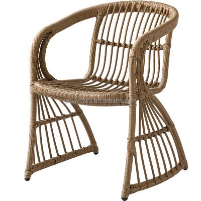 China Durable Frame Outdoor Garden and Patio Furniture Set Peacock Woven Wicker Table and Chair Set Relaxation Rattan Chairs for sale