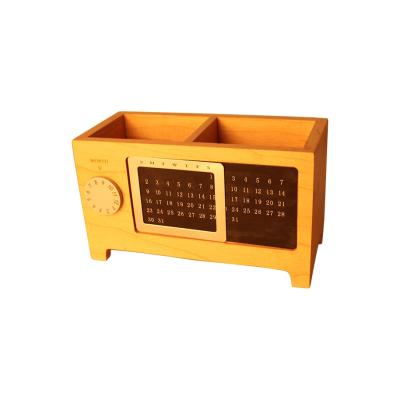 China Promotional Good Quality Popular Desktop Calendar Product Multifunctional Wooden Wood Carving Pen Holder for sale