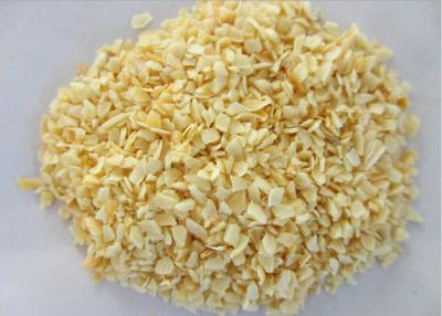 China Standard briet,/geölte/gebratene Knoblauch-Körnchen mit Wurzel-goldenem Gelb zu verkaufen