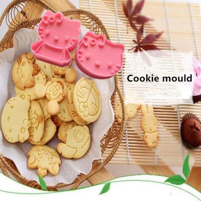 China Sustainable Creative Kitchen Baking Tools 2 Piece Universal Cookies Mold for sale