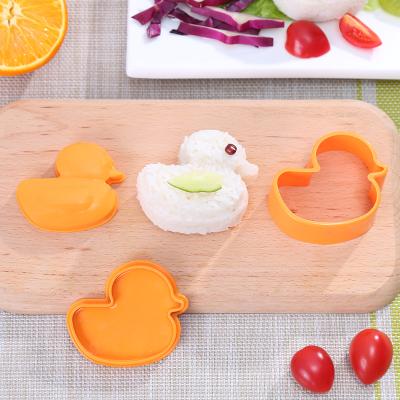 China Kitchen Stocked Accessories DIY Duck Shape Sushi Maker Mold with Punch for sale