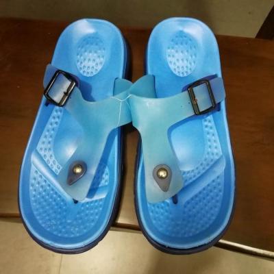 China Anti-odor Stock Lot Shoes Men Slippers EVA Beach Flip Flops for sale