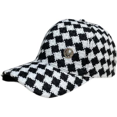 China Women's Standard Fashion Spring and Autumn Checkerboard Pattern M Baseball Cap CIS Plaid COMMON Wild Casual Hat for sale