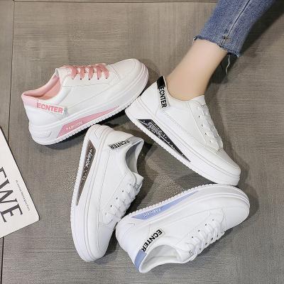 China 2022 Fashion Single Lady Thick Leisure Shoes Damping Sports Lace Up White Comfortable Women Colorblock Sneakers Shoes For Ladies for sale