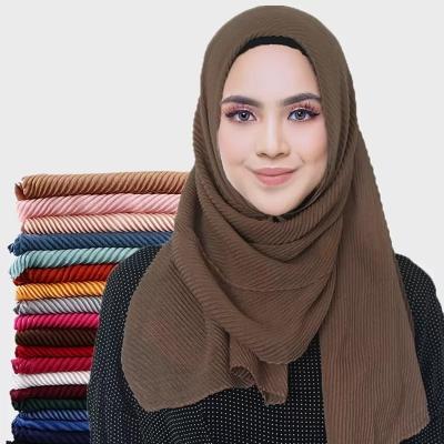 China Hot Selling Women Long Muslim Scarves Bawal Long Shawl Solid Color Wrinkle Cotton Fold Hijab Scarf for sale