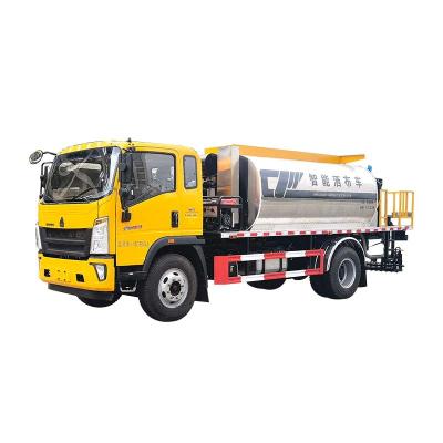 China Single Operation Howo Road Construction Machine 4x2 6m3 Asphalt Sprayer Truck Asphalt Bitumen Distributor Truck For Sale for sale