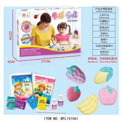 China Bath Bombs Shower Best Selling Animal Bath Bombs Shower Fruit Kids Toy Bath Bombs Gift Set Boxes for sale