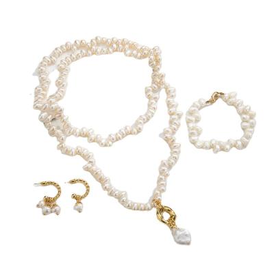 China 2022 TRENDY New Designer High Quality Hypoallergenic Natural Pearl For Women Vintage Necklace Bracelet Earrings Gold Plated Jewelry Set for sale