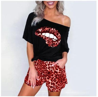 China Anti-pilling women loose leopard cotton lip causal print print anti-pilling plus size summer custom made T-shirts for sale