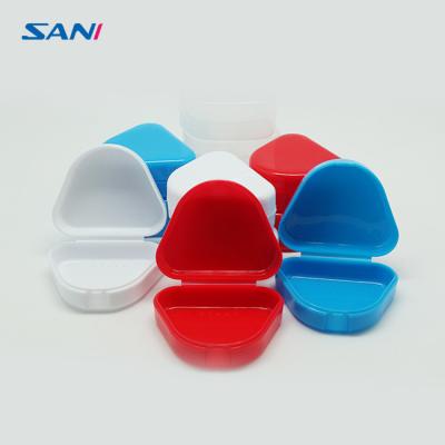 China Rote Plastikgebiss-Halter-Behälter des mouthguard-Behälter-Kasten-17g zu verkaufen