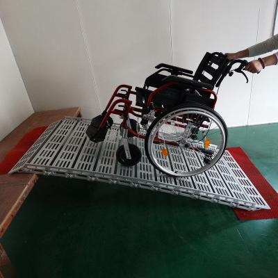 China Handicap Barrier-Free Aluminum Bus Wheelchair Ramp Handicap Countertop Manual Transport Install Foldable Trolley Ramp For Disable for sale