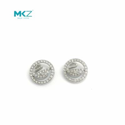 China Diamante artificial redondo Diamond Buttons de plata del vintage del cisne en venta