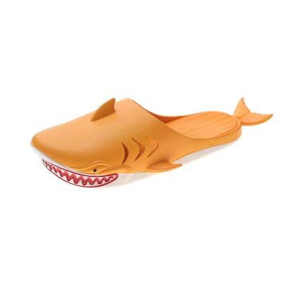 China 2021 Fashion Trend Baotou News Female Funny Shark Slippers Indoor Beach Slippers And Outdoor Couples Fish Slippers for sale