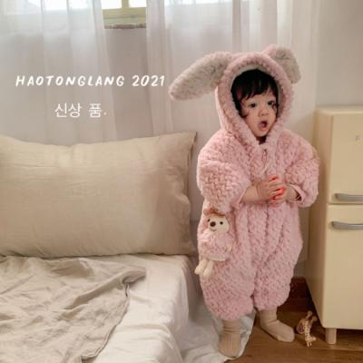 China Cozy Baby Clothes Nice Winter Sherpa Warm Fuzzy Cozy Cute Bunny Cute Quality Fluffy Baby Clothes Baby Rompers for sale