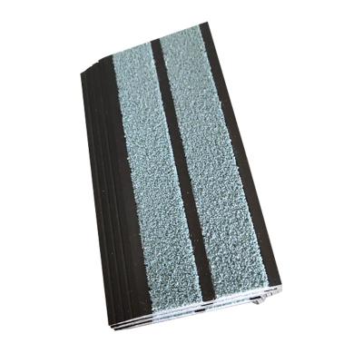 China Modern Supplier Tile Stair Nosing Edge Trim Easy Installation Aluminum With Carborundum Stair Nose Edging for sale