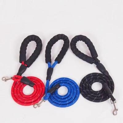 China 2021 Hot Sale Amazon Reflective Durable Pet Leash Nylon Leash For Large Dog Walking Leash for sale