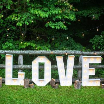 China 28 C Custom Light Marquee Sign LED Tisch Marquee Briefe Liebe Hochzeit Nummern Glühbirne zu verkaufen